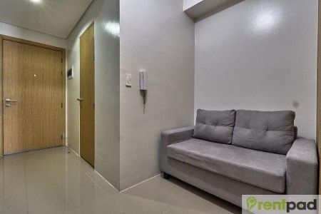 GRASS33XXAT5 for Rent Fully Furnished 1BR in Grass Residences