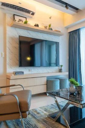 Fully Furnished 1 Bedroom in One Uptown Residences Taguig