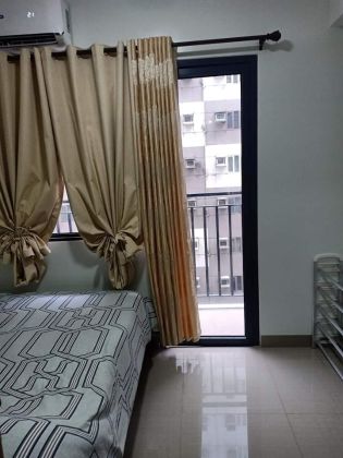 1BR Fully Furnished Unit with Balcony near MOA Pasay 