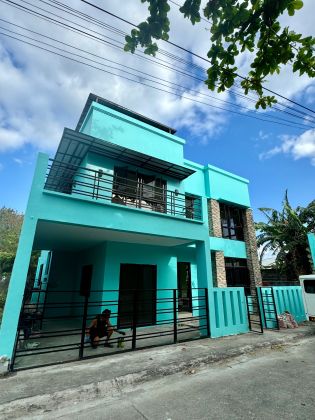 5BR House for Rent The Grand Parkplace Village Imus Anabu