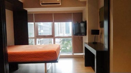 South of Market 1 Bedroom Facing the Swimming Pool