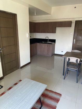 Semi Furnished 1BR for Rent in Magnolia Residences Quezon City
