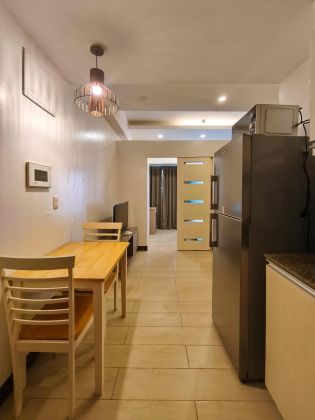 Fully Furnished 1 Bedroom Unit at Salcedo SkySuites for Rent