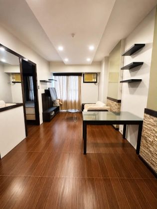 Fully Furnished 1 Bedroom Unit at The Fort Residences for Rent