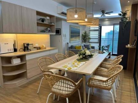 Fascinating Fully Furnished 2 Bedroom at High Park Vertis