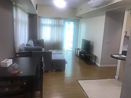 Fully Furnished 2 Bedroom Unit in Two Serendra Meranti BGC