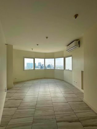 For Rent Semi Furnished 1BR Unit at Maven Capitol Commons