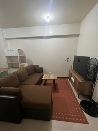 Fully Furnished Studio Unit at Brixton Place for Rent