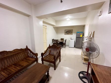 For Rent 2BR in Forbeswood Heights BGC Taguig FHT4012