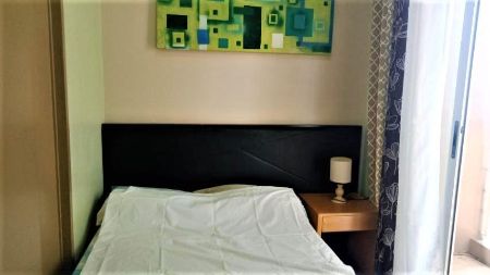 Negotiable Unit with Balcony for Rent Laureano di Trevi Makati