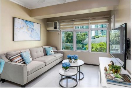 For Lease 2 Bedroom Unit in Two Serendra Bgc