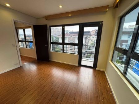 Contemporary 4BR Home with Solar Panels in McKinley Hill Village