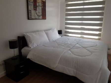 Two Serendra Red Oak BGC 3 Bedroom for Rent