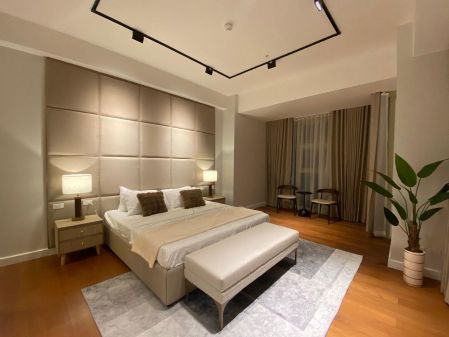 Fully Furnished 2 Bedroom Unit at Grand Hyatt Manila for Rent