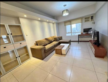 2 Bedroom for Rent Colums Legaspi