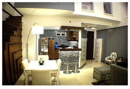 Nicely furnished 1 bedroom loft at Tuscany Private Estate Mckinle