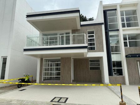 FOR LEASE  3 Bedroom House in M Residences Capitol Hills  Quezon 