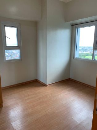 Spacious corner 1BR Unit at the Trion Towers Bgc