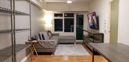 Fully Furnished 1 Bedroom Unit in Red Oak Serendra Bgc