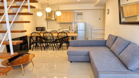 Grand Soho Makati Fully Furnished 1BR Corner Loft with Balcony 