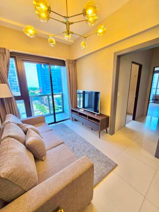 For Lease 2BR in Uptown Ritz Residences BGC