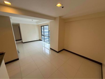 3BR Condo Unit in Viceroy Tower 2