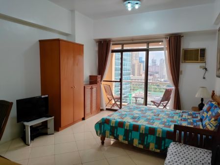 Large Studio for Rent at Paseo Parkview Suites