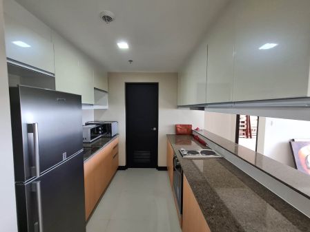 1 Bedroom Unit Salcedo SkySuites Makati Condo for Rent