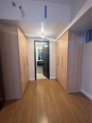  3 Bedroom fOR RENT Park Triangle Residences 