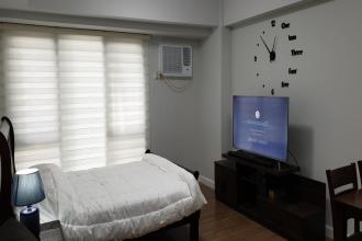 Fully Furnished Studio for Rent in The Maridien Taguig
