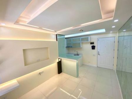 1 Bedroom Unfurnished For Rent in Avida Towers New Manila