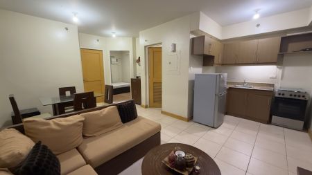 Furnished 2BR for Rent in Acacia Estates near BGC and Airport