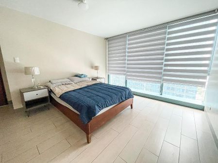 Fully Furnished 1BR in One Uptown Residence BGC Taguig