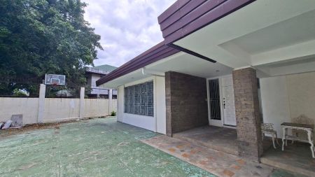 Unfurnished 4 Bedroom House in Rolling Hills New Manila