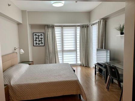 3 Bedroom Furnished Unit at Two Maridien