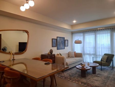 Upgraded 2 Bedroom Condo Unit in Proscenium at Rockwell