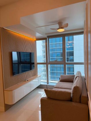 2 Bedrooms for Rent in Uptown Parksuites Tower 1 BGC Taguig 