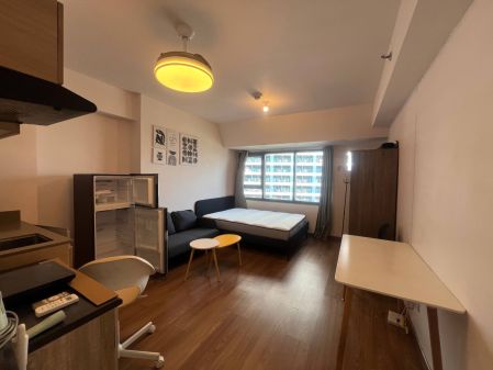 Fully Furnished Studio Unit at The Rise Makati for Rent