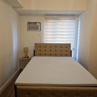 For Lease 2BR with Parking Fully Furnished at The Vantage East