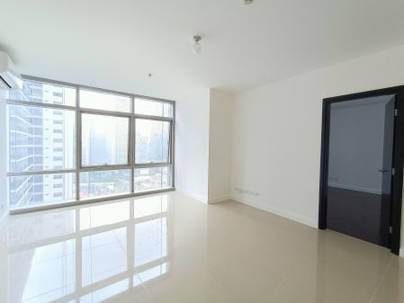 2 Bedroom Premier in West Gallery Place