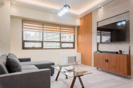 Fully Furnished 2 Bedroom Unit in Icon Residences