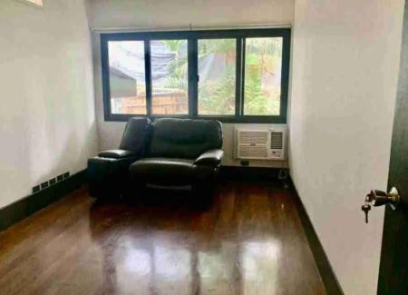 Semi Furnished 5 Bedroom Unit at Dasmarinas Village for Rent