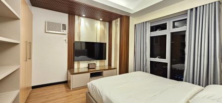 Interiored 1 Bedroom Condo in Park Triangle Residences BGC Uptown
