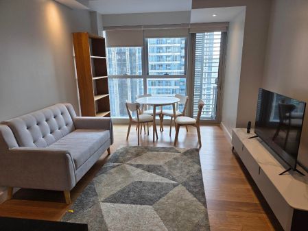 For Rent 1BR Unit at the Seasons Residences Natsu Tower Bgc