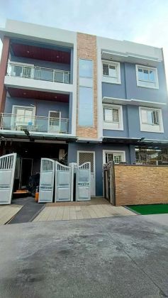 4 Bedroom House in Multinational Village for Rent