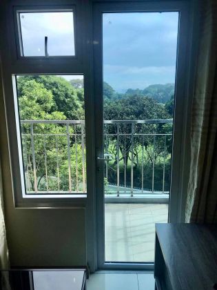 Fully Furnished 1 Bedroom Unit at Trion Towers for Rent