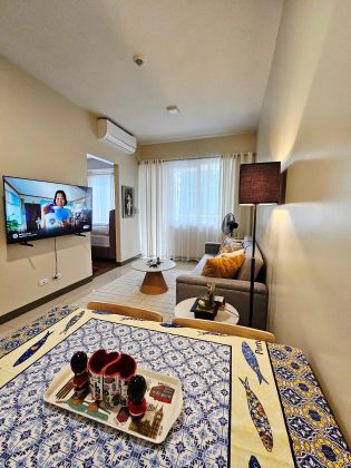 Fully Furnished 1 Bedroom Unit at Mactan Newtown for Rent