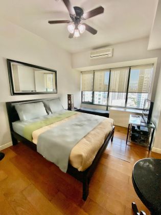 Furnished Studio at One Rockwell East