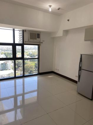 Semi Furnished Studio for Rent in The Viceroy Residences Taguig