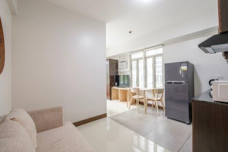 Fully Furnished 1BR at Stamford Executive Residences
